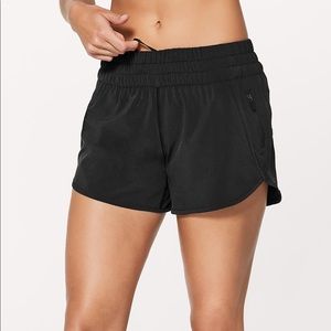 Lululemon Tracker Shorts Size 4 Black